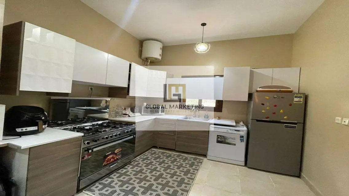 Furnished townhouse in a prime location - garden