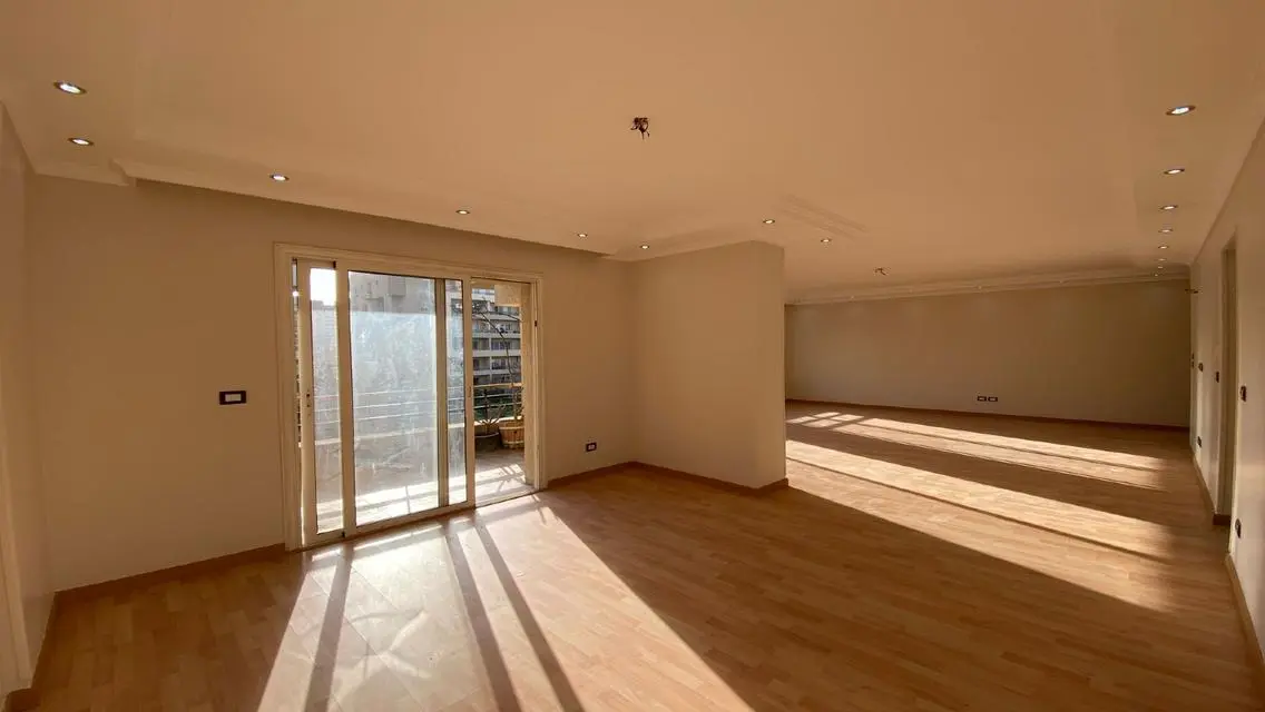 Apartment for rent in Compound The Square