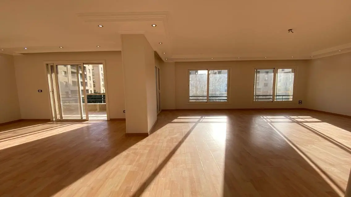 Apartment for rent in Compound The Square
