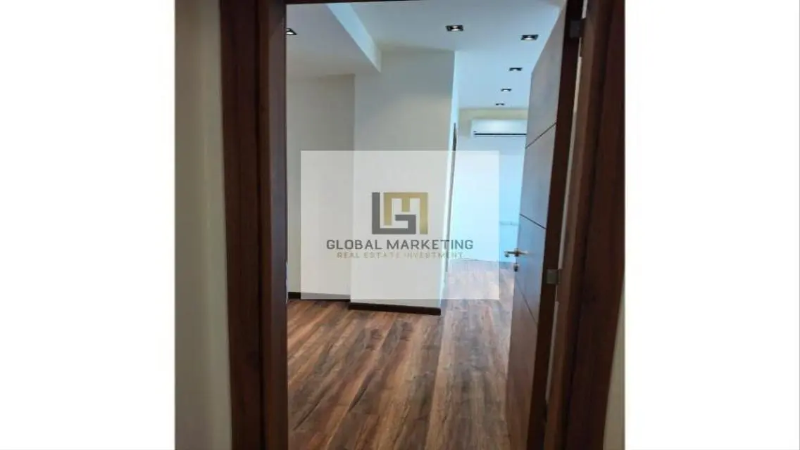 Ground floor apartment with garden for rent
