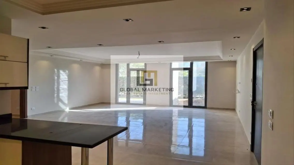 Ground floor apartment with garden for rent