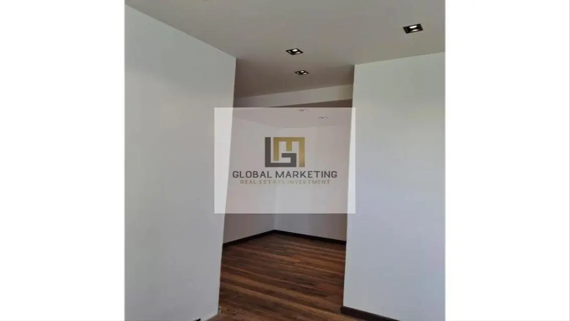Ground floor apartment with garden for rent
