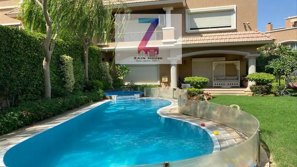 - For sale, a distinctive villa in the Fifth Settl