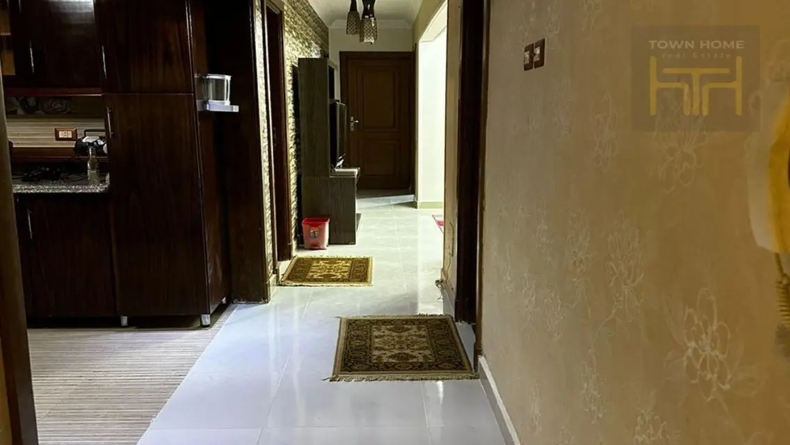 شقه155م للايجار بالرحاب بالمطبخ والتكيف والسخانات
