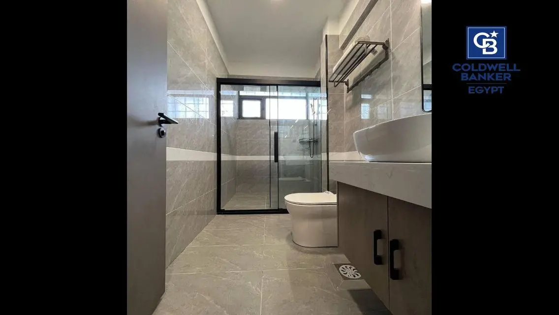 Townhouse with roof for sale | next to MV Aliva