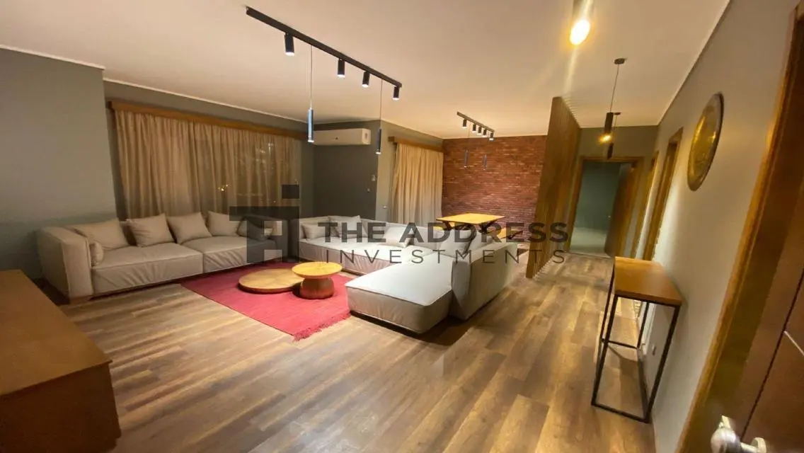 Ground floor &amp; garden first use semi furnished