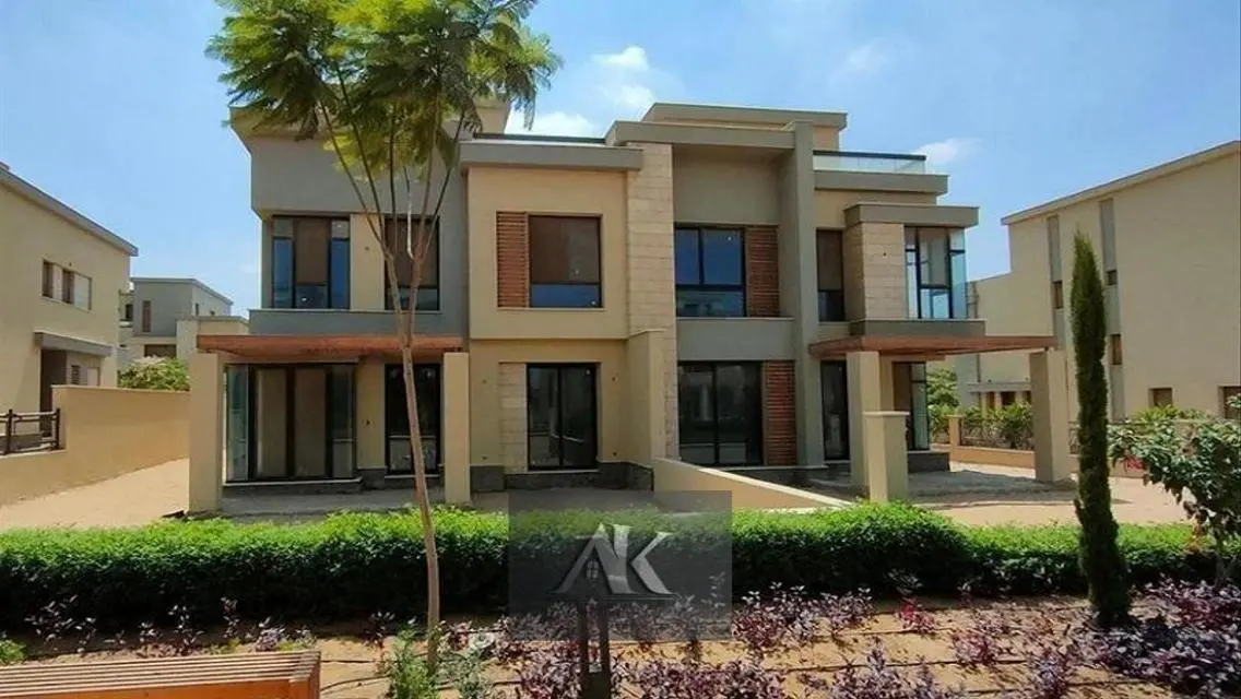 Luxury Apartment with Unique Design in Prime Location