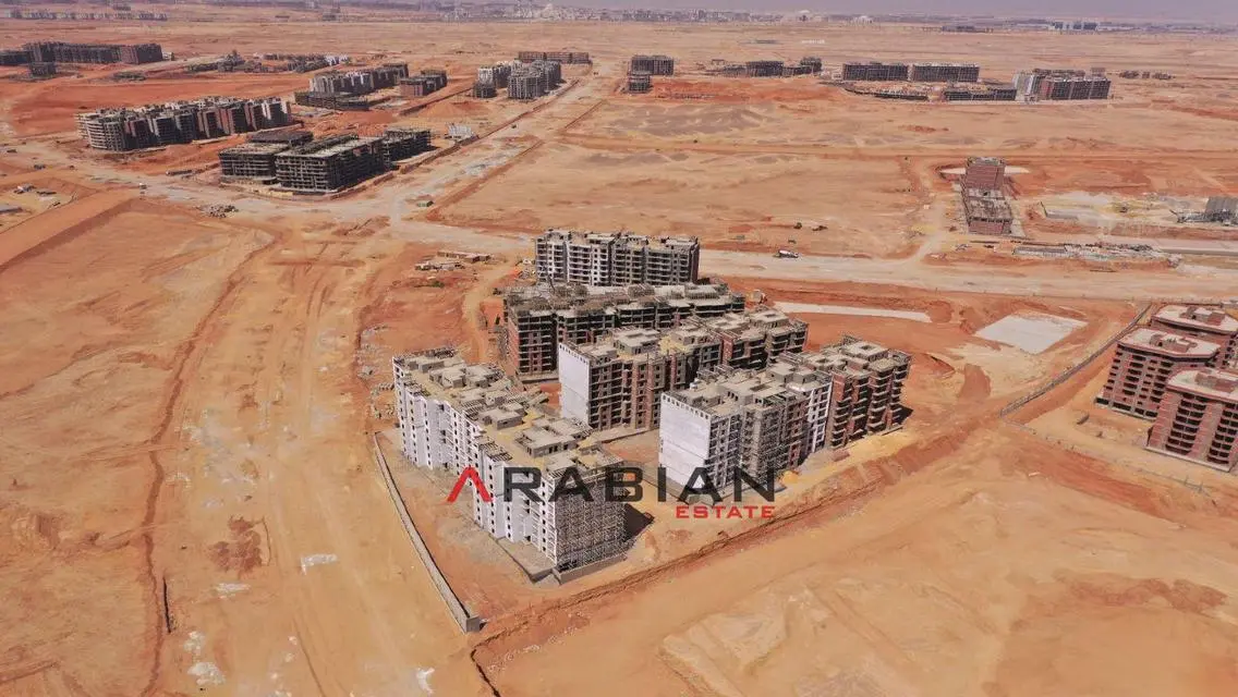 بمقدم 10% استلم شقة 160م بفيو مميز على البحيرات