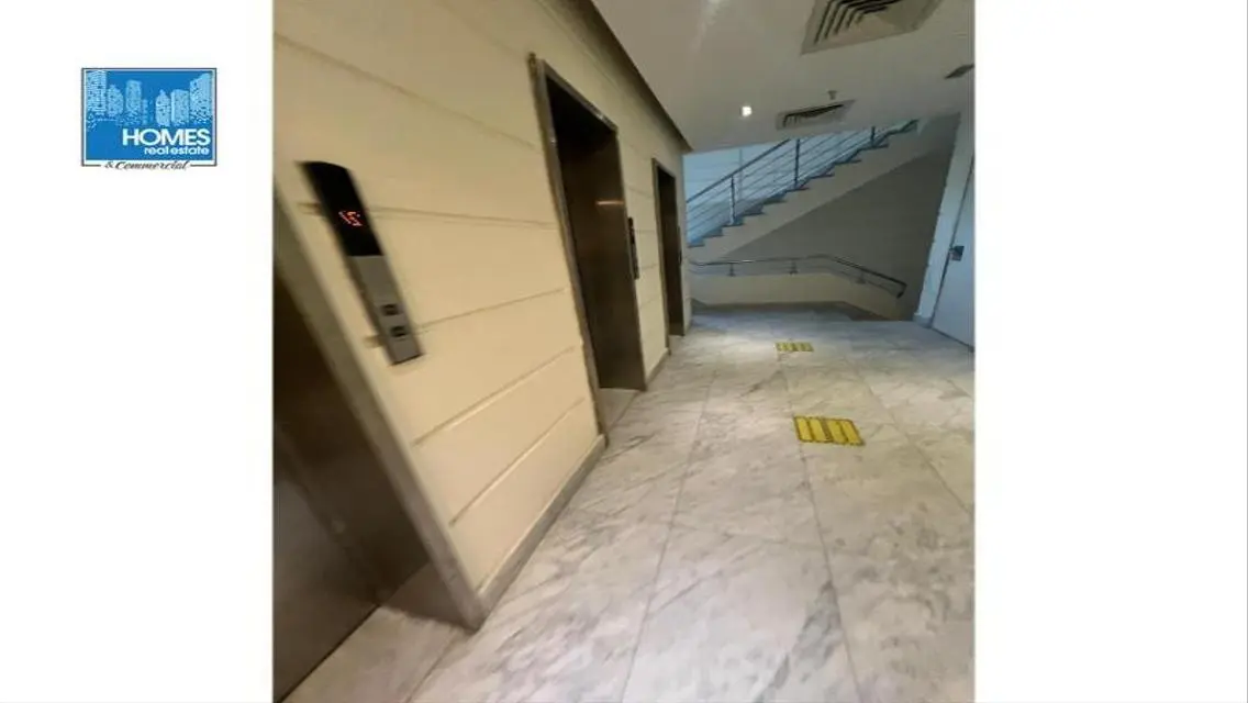 Administrative 1100m open space Prime location..