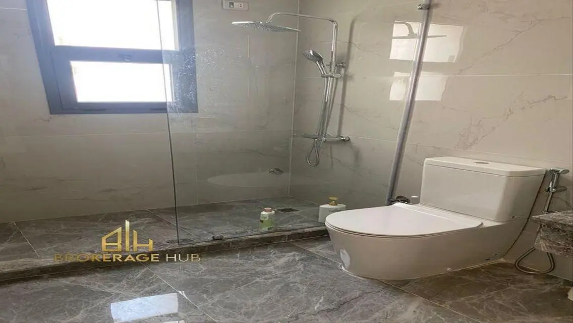 An apartment for rent  in a location Eastown ,