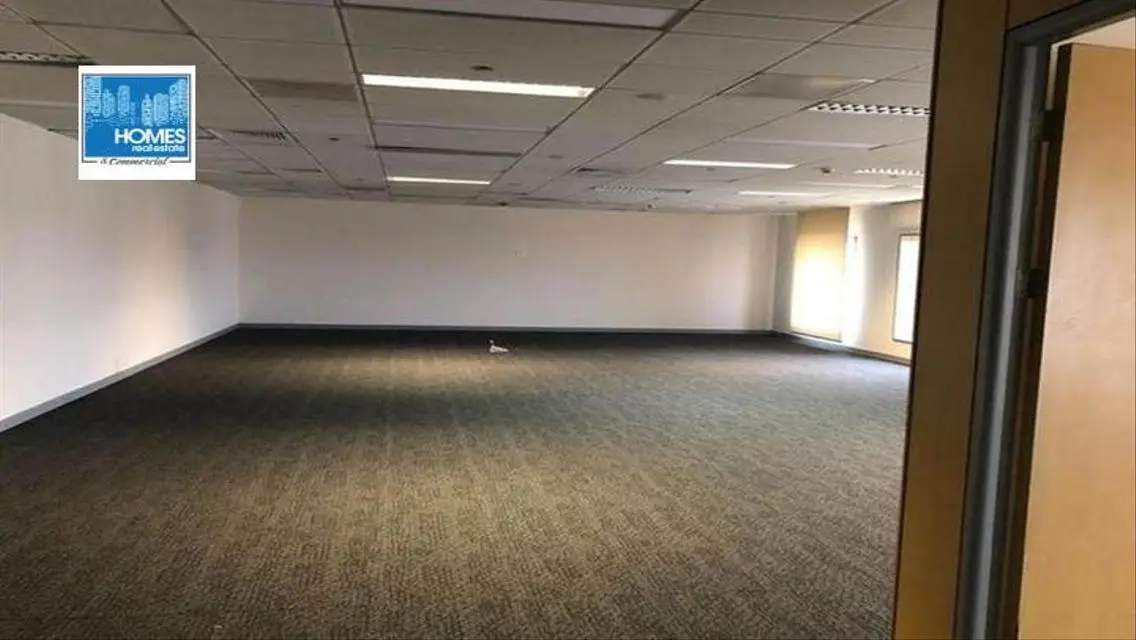 office space for rent 680sqm fully finished    .