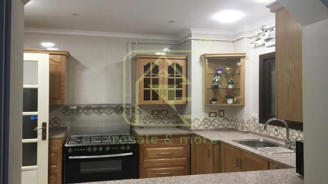 للايجار شقه ف وان١٦ سوديك بالتكييفات والمطبخ