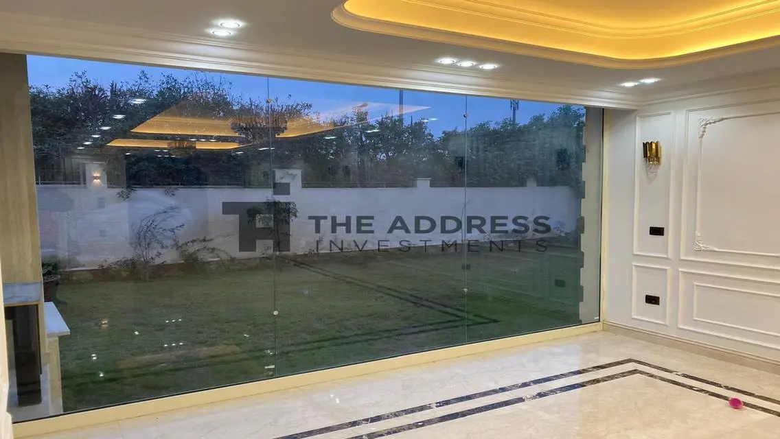 للبيع ستاند الون بزيزنيا متشطب باقل سعر في الماركت