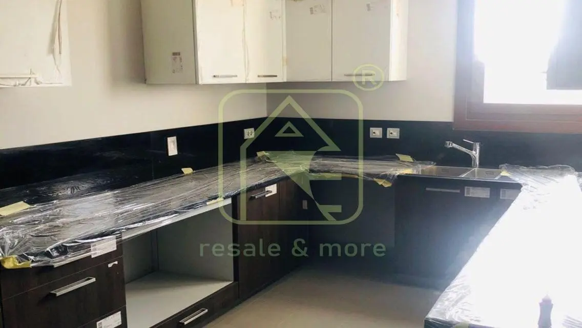 For Rent – Semi-Furnished Apartment in 40 West