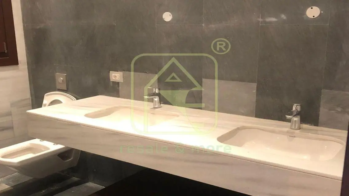 For Rent – Semi-Furnished Apartment in 40 West