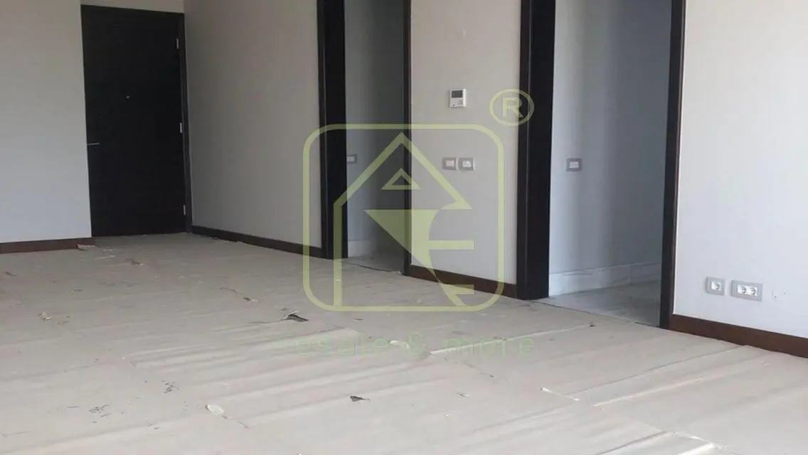 For Rent – Semi-Furnished Apartment in 40 West