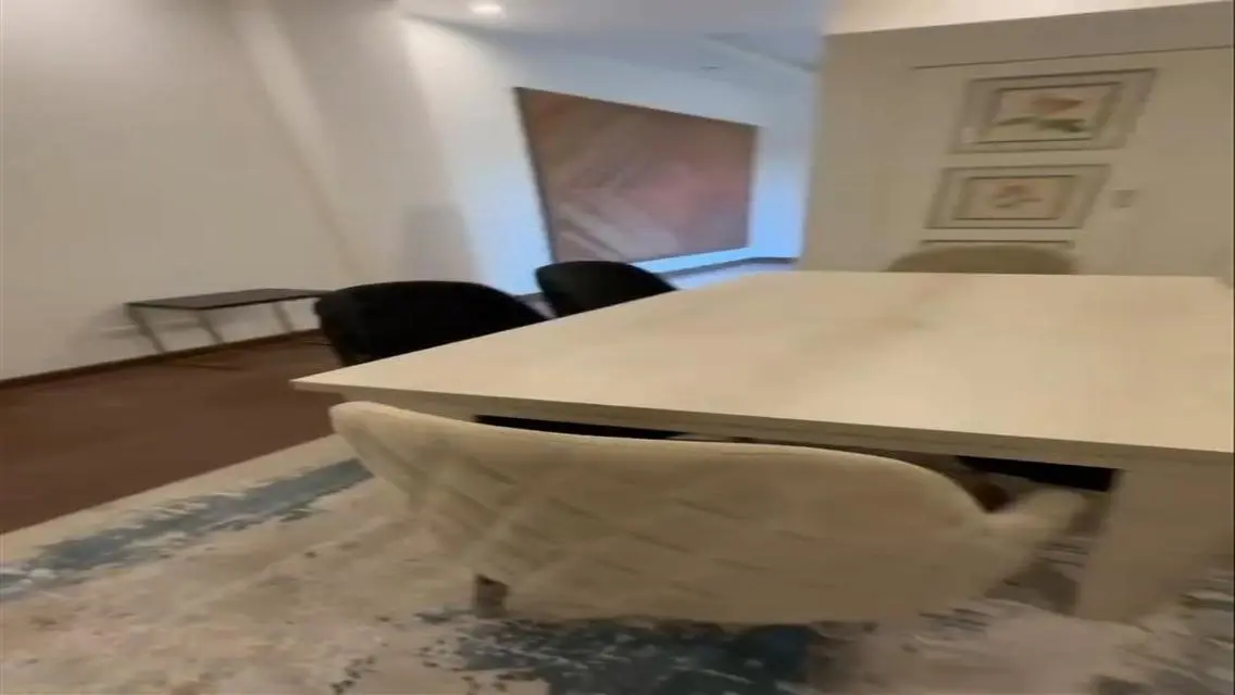 فيلا مفروشه للايجار بي اسانسير داخلي الشيخ زايد