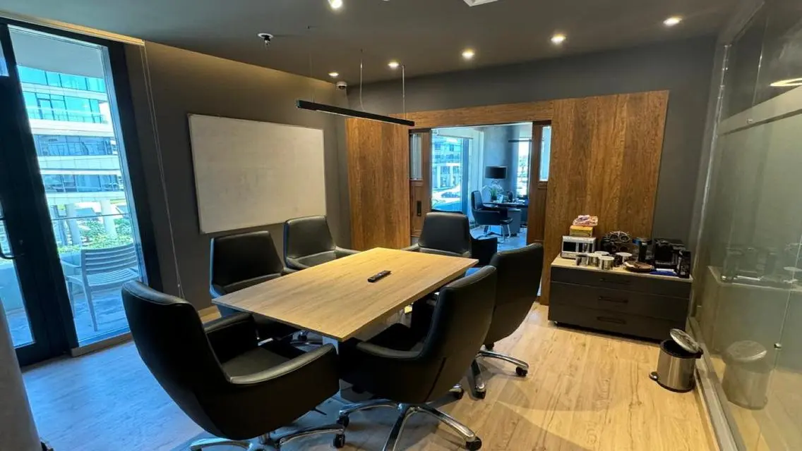 Office for Sale – Polygon X (Resale)