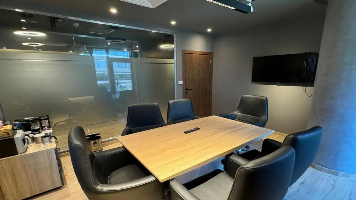 Office for Sale – Polygon X (Resale)