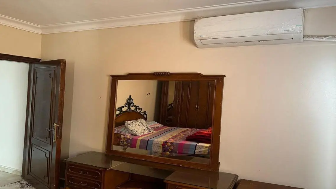 شقة مفروشة للإيجار بالنزهه الجديدة