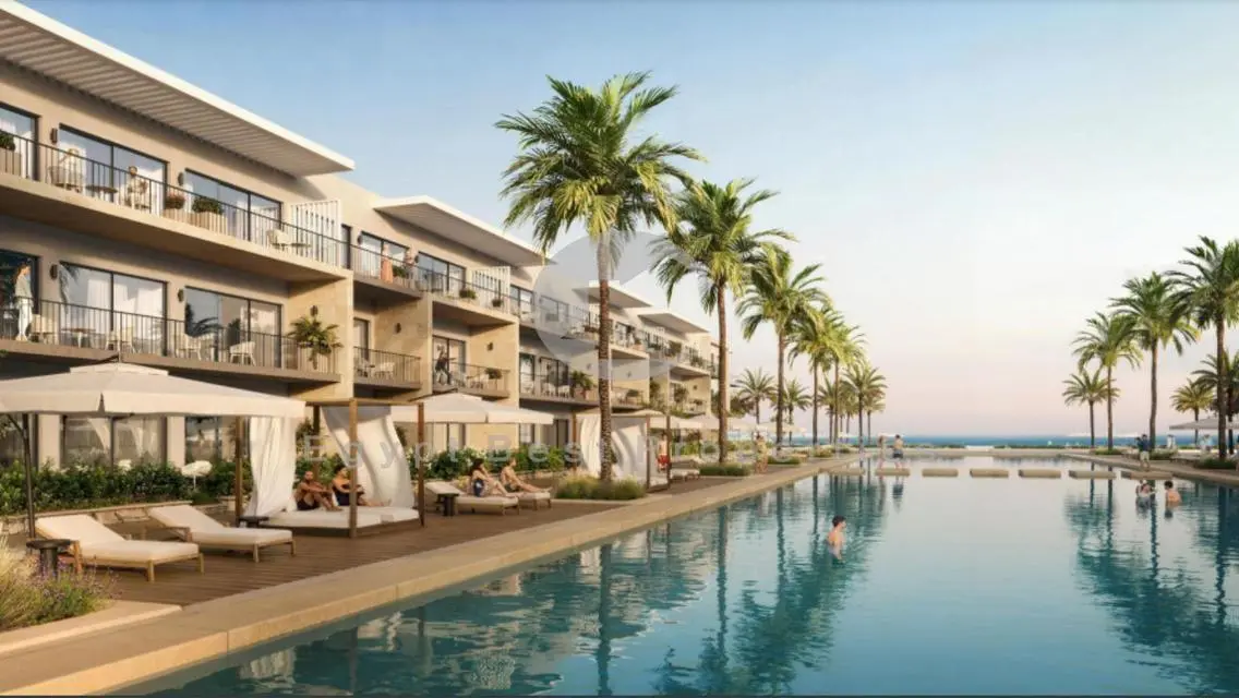 For Sale Chalet In Silver Sands Finished+AC/s 5%DP
