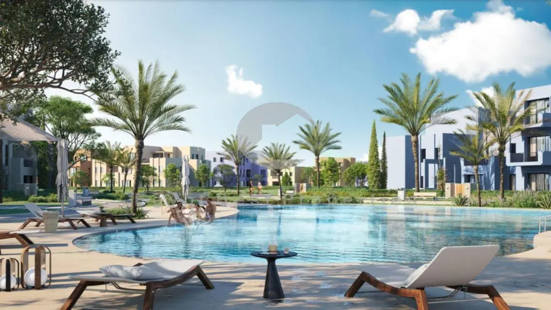 شاليه للبيع متشطب في مكادى يطل علي البحر بدون مقدم