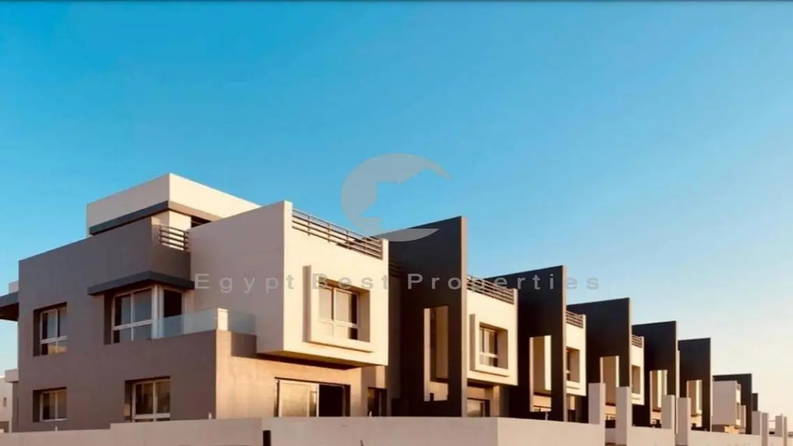 villa for sale in hyde park new cairo over 10years
