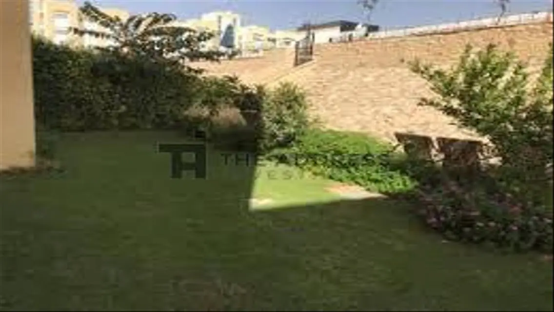 ارخص ستاند الون الترا سوبر لوكس بالقرنفل هايتس