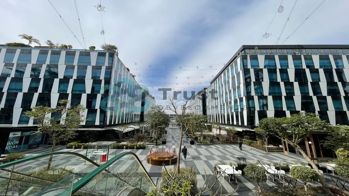 Premium office for rent in Park st-El Sheikh Zayed