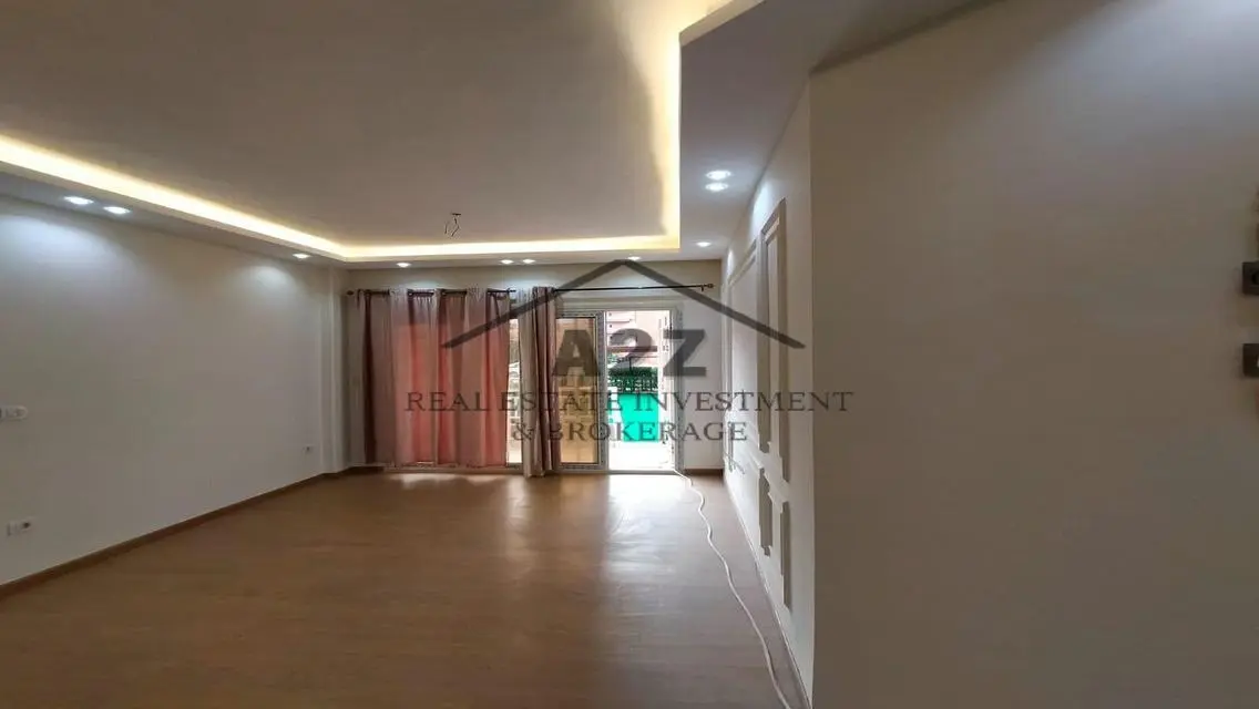 Spacious 160 sqm Apartment with Exceptional Amenities