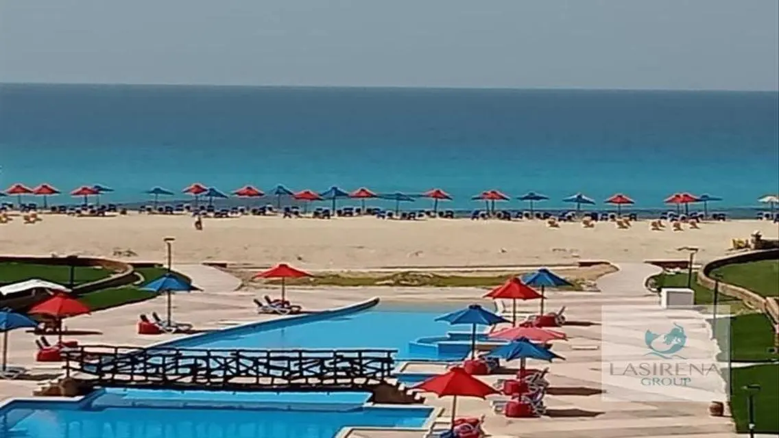 شاليه ارضي بالجاردن استلام فوري في اميز قري الساحل