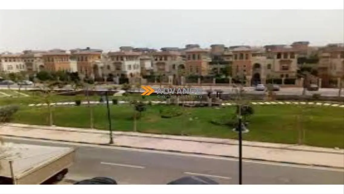 توين هاوس للبيع فى كمبوند اب فيل الشيخ زايد
