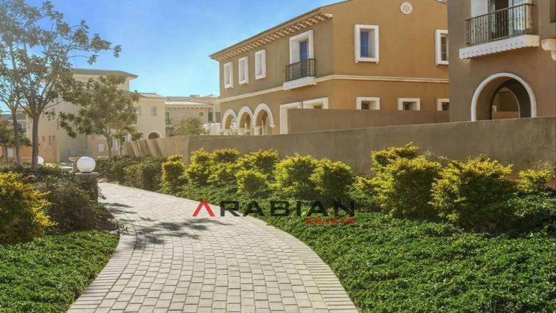 dp 1,2milion launch price installment 10y lake vie
