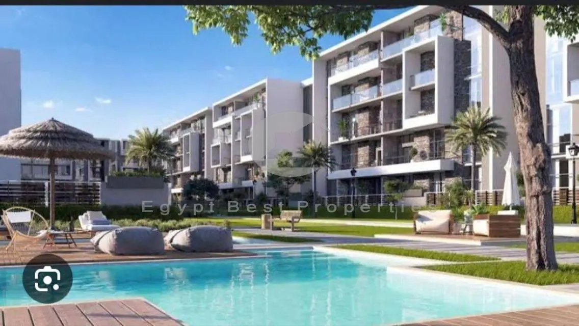 ground resale apartment in la vista best, price