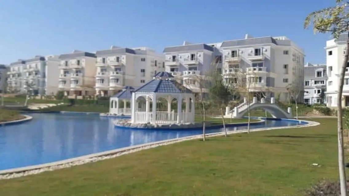 lvilla for sale in october park prime location