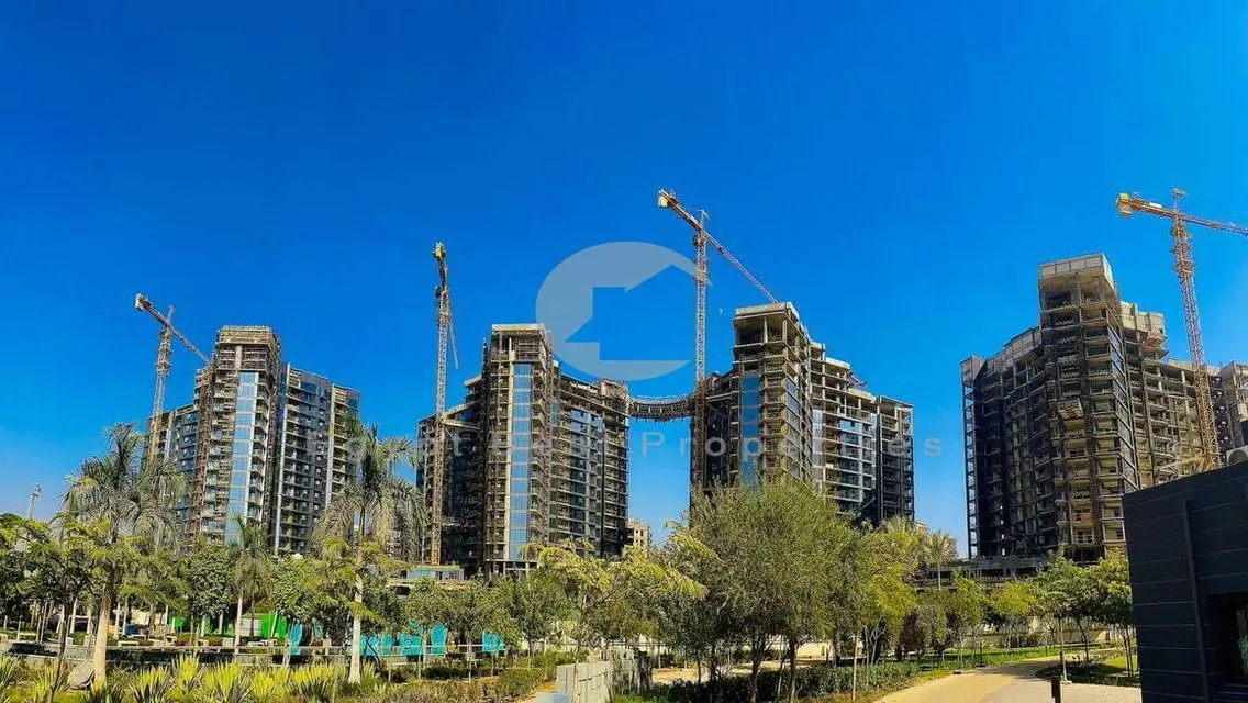 ready to move sky villa in zed towers over 6 year