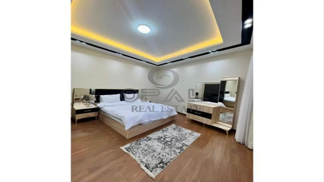 Apartment (furnished or unfurnished) in 6 West Bev