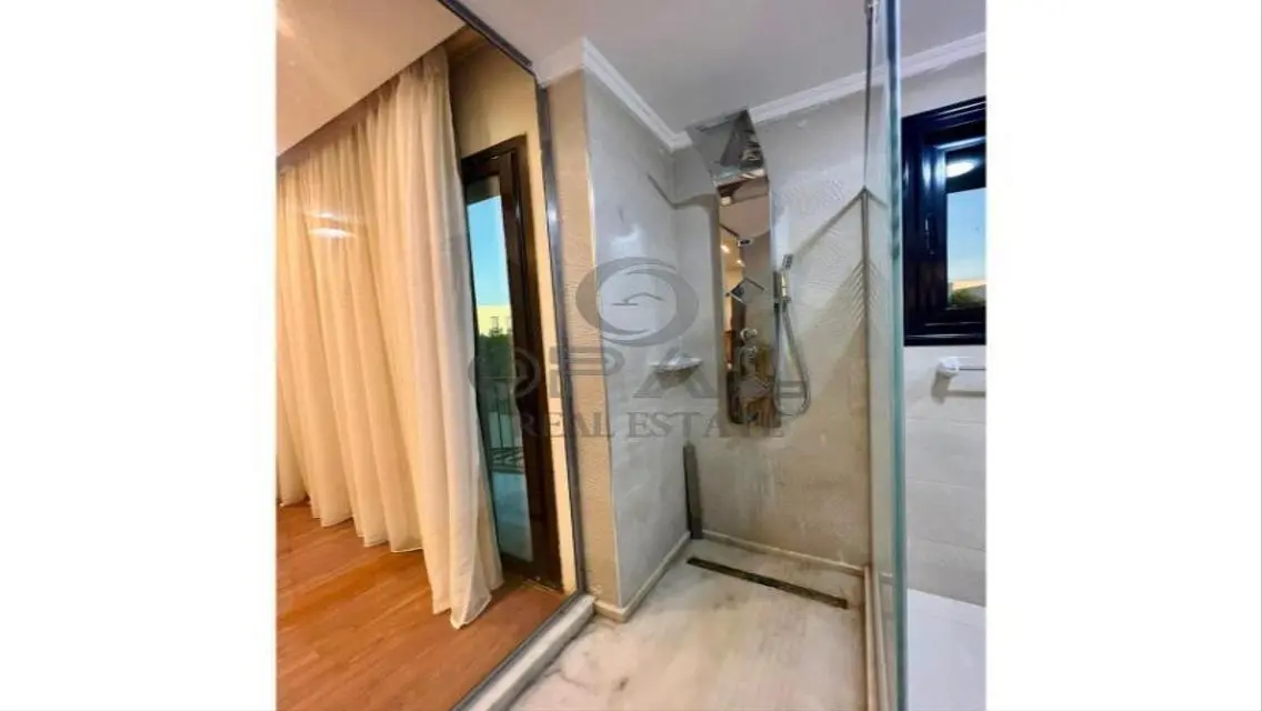 Apartment (furnished or unfurnished) in 6 West Bev