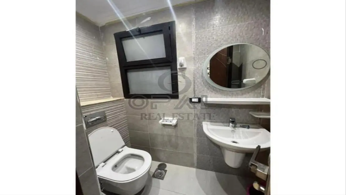 Apartment (furnished or unfurnished) in 6 West Bev