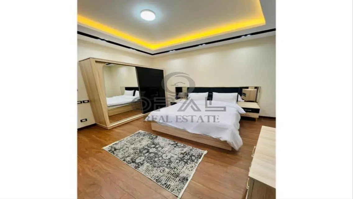 Apartment (furnished or unfurnished) in 6 West Bev