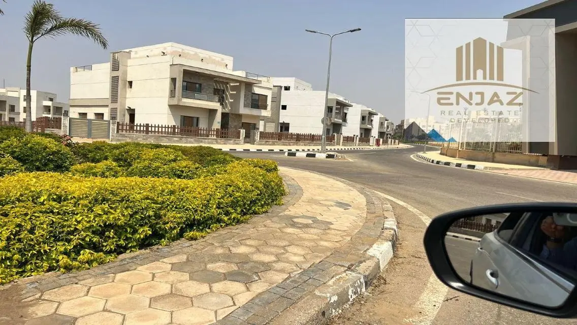 Townhouse for rent in Wesal Compound,