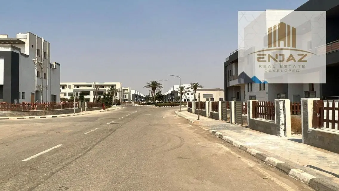 Townhouse for rent in Wesal Compound,