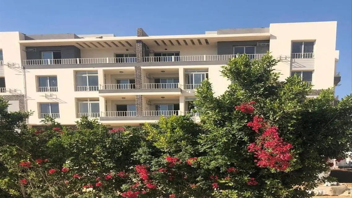 Apartment ready to move next to mountain view 1...