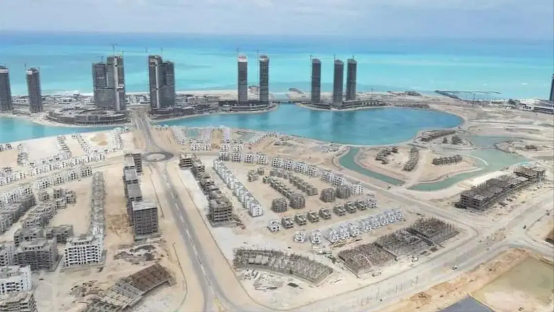شالية كورنر بفيو خيالي بجوار ابراج العلمين مباشرة