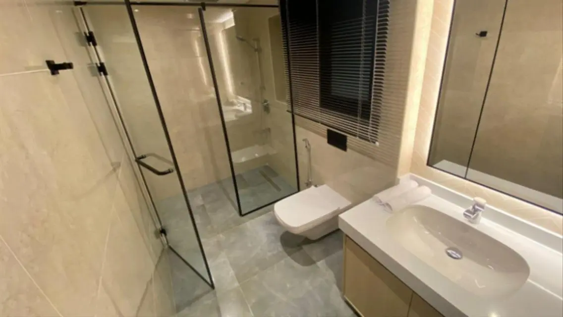 Hotel apartment minutes from City Center Almaza...