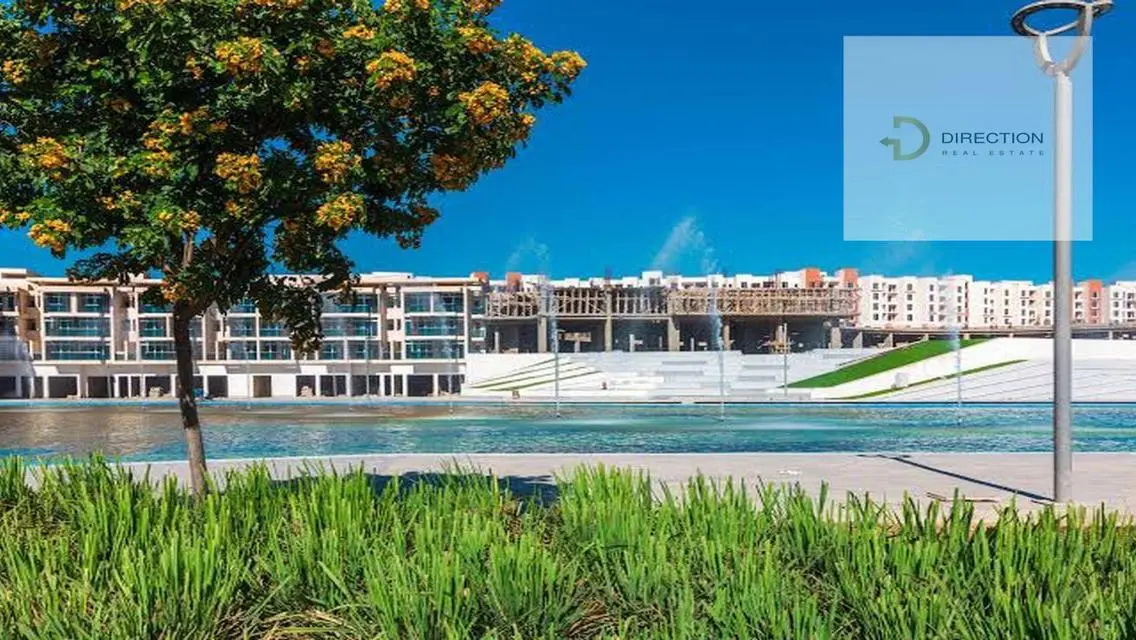 Luxury Villa with Scenic Views and Extensive Amenities