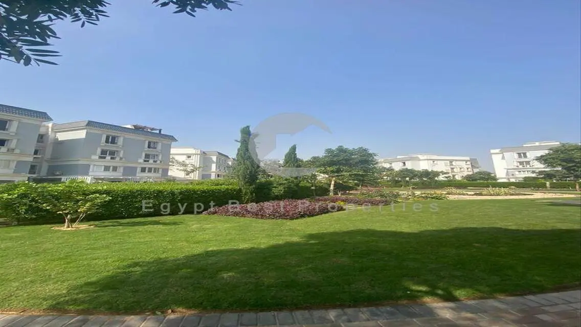 Apartment resale ready to move with lowest price