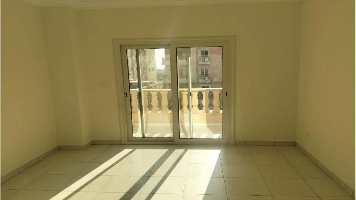 شقة ايجار  غرب ارابيلا 2نوم 2حمام تشطيب سوبر لوكس