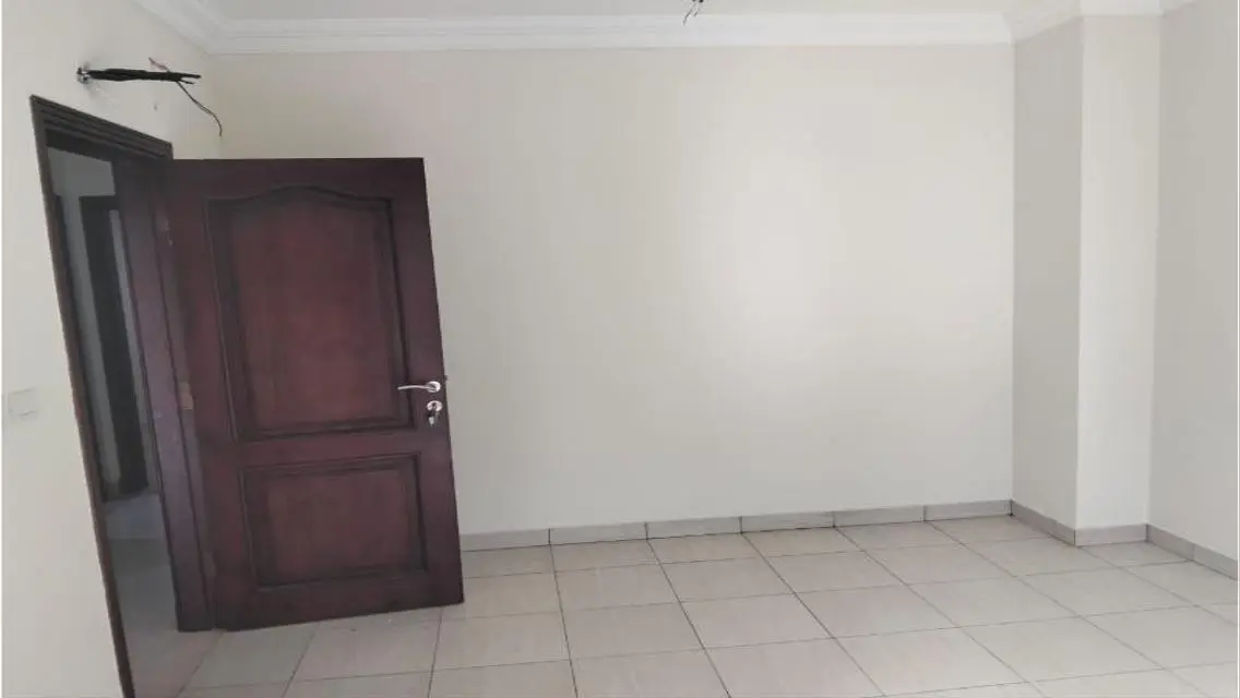 شقة ايجار  غرب ارابيلا 2نوم 2حمام تشطيب سوبر لوكس