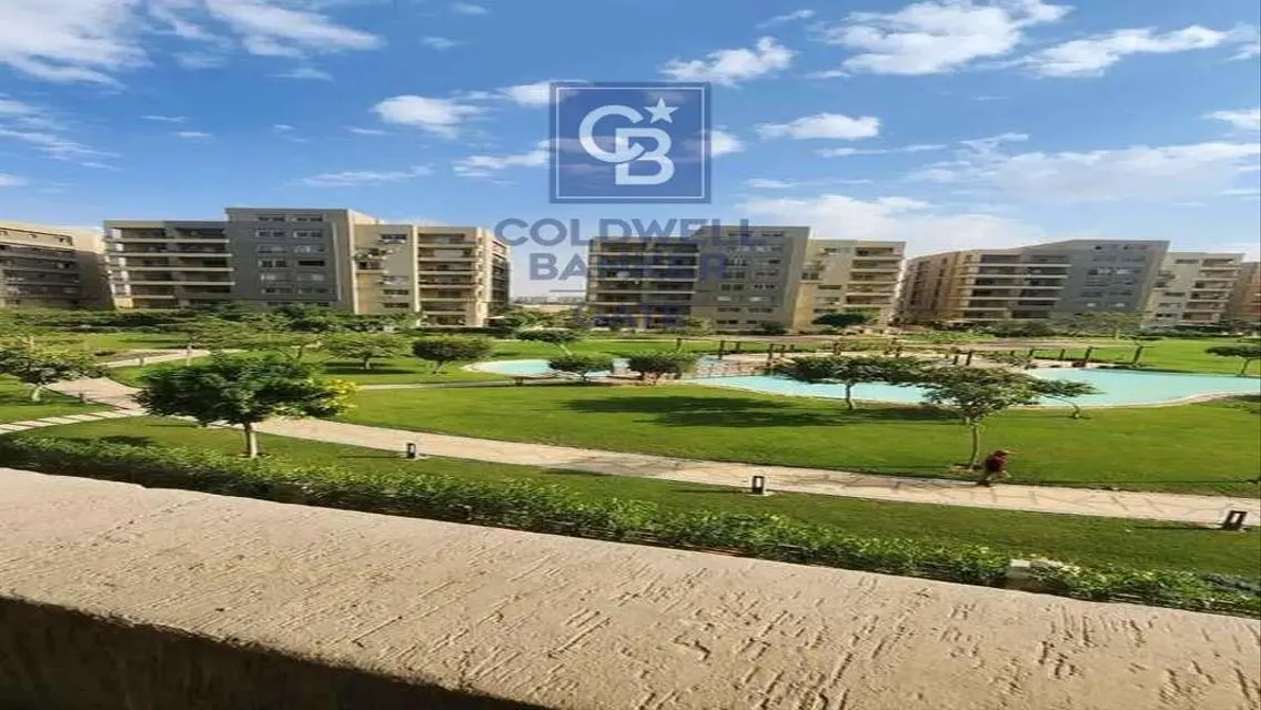 Biggest ground apartment for sale in the square